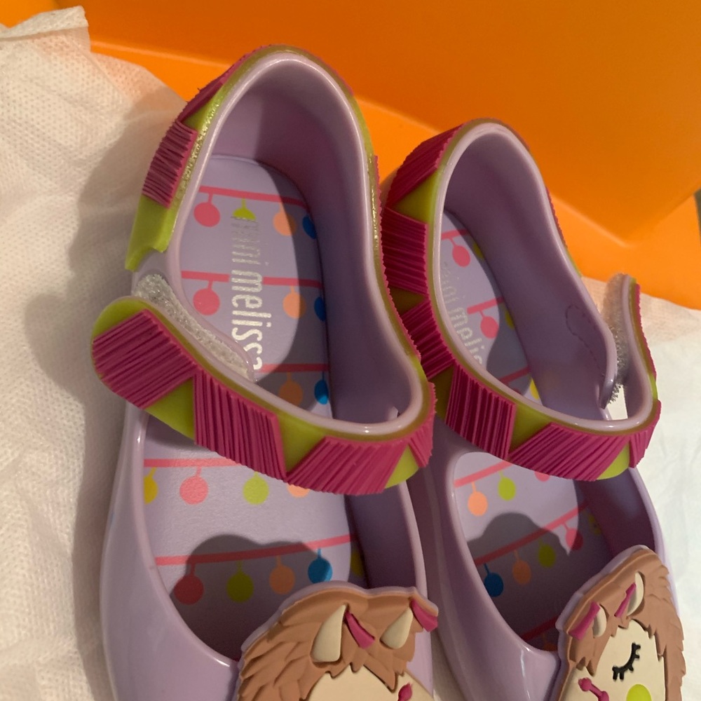 Mini Melissa - Picture 4 of 5